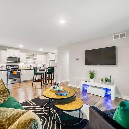 High-End On A Budget At Truist Park Atlanta Exterior foto