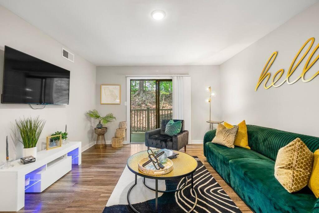 High-End On A Budget At Truist Park Atlanta Exterior foto